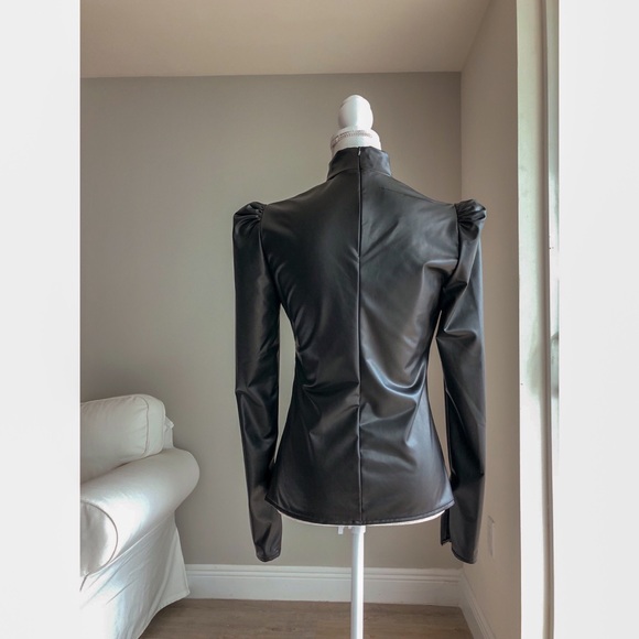 pushBUTTON Mock Neck Long Sleeve Top - Picture 3 of 4